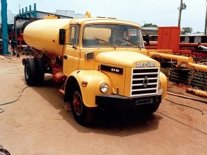 Berliet GLR 160 Tanker